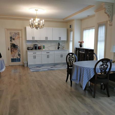 Go House Bed and Breakfast Ρίτσμοντ Εξωτερικό φωτογραφία